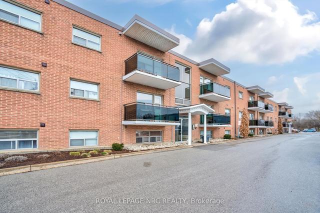 307 - 264 Oakdale Ave, Condo with 2 bedrooms, 1 bathrooms and 2 parking in St. Catharines ON | Image 22
