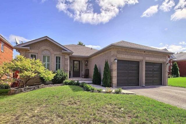 22 Allenvale Dr, House detached with 4 bedrooms, 2 bathrooms and 8 parking in Aurora ON | Image 12