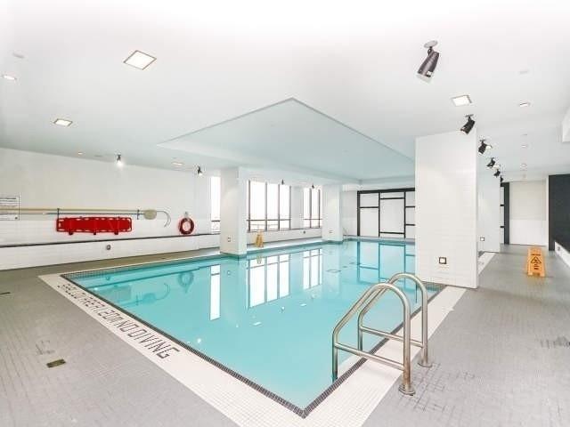 3406 - 510 Curran Pl, Condo with 1 bedrooms, 1 bathrooms and 1 parking in Mississauga ON | Image 2