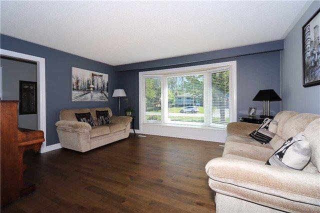 3040 Sandy Cove Dr, House detached with 4 bedrooms, 3 bathrooms and 9 parking in Innisfil ON | Image 8
