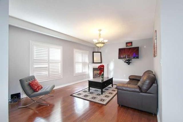29 Valleyridge Cres, House detached with 5 bedrooms, 5 bathrooms and 4 parking in Brampton ON | Image 8