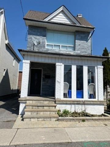 327 Albert St, House detached with 3 bedrooms, 3 bathrooms and 1 parking in Oshawa ON | Image 12