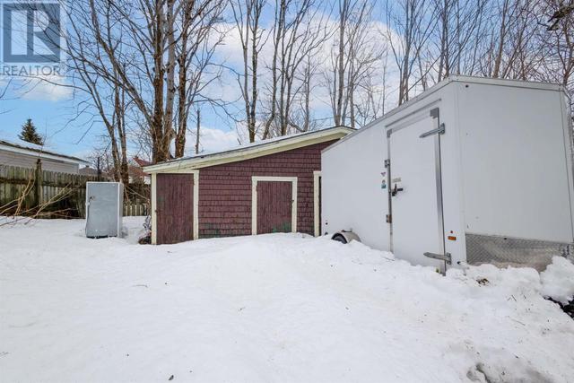 443 Bentinck Street, House detached with 4 bedrooms, 1 bathrooms and null parking in Cape Breton NS | Image 24