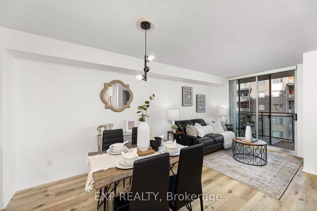 5m - 6 Rosebank Dr, Condo with 1 bedrooms, 1 bathrooms and 1 parking in Toronto ON | Image 2