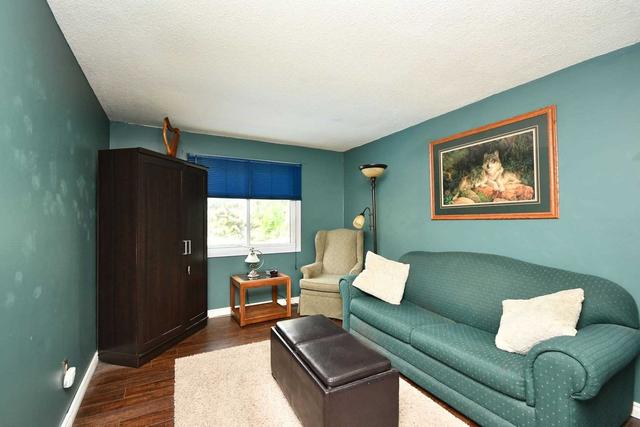 23 Richvale Dr S, House detached with 4 bedrooms, 2 bathrooms and 3 parking in Brampton ON | Image 10