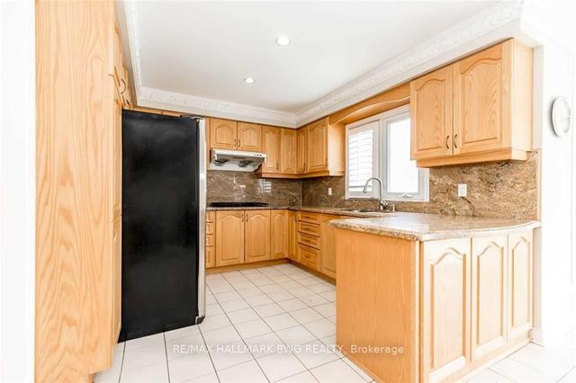 131 Zinnia Pl, House detached with 4 bedrooms, 4 bathrooms and 6 parking in Vaughan ON | Image 38