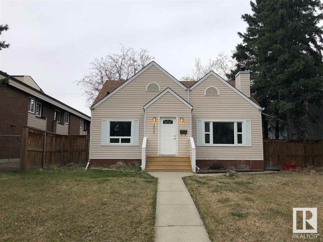 14022 104a Av Nw, House detached with 3 bedrooms, 2 bathrooms and null parking in Edmonton AB | Image 2