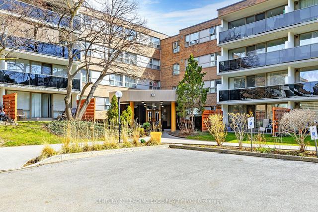 410 - 30 Sunrise Ave, Condo with 3 bedrooms, 2 bathrooms and 1 parking in Toronto ON | Image 34