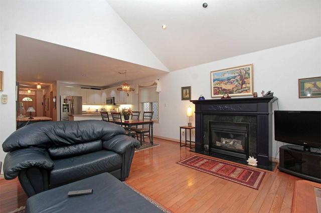 62 Sunset Blvd, Condo with 1 bedrooms, 3 bathrooms and 3 parking in New Tecumseth ON | Image 2