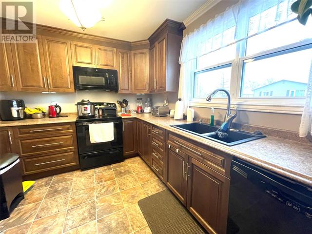 30 Pumphrey Avenue, House attached with 3 bedrooms, 1 bathrooms and null parking in Mount Pearl NL | Image 14