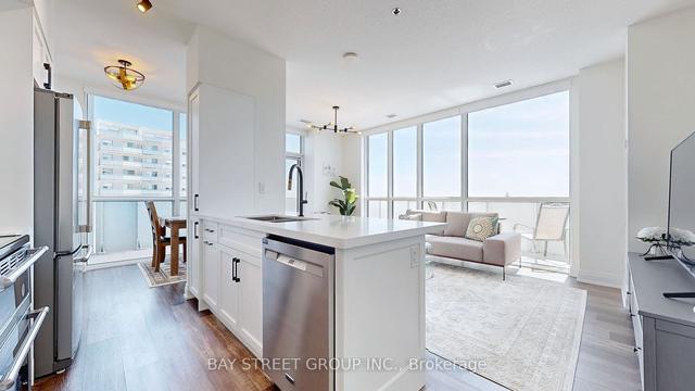 509 - 55 Speers Rd, Condo with 2 bedrooms, 2 bathrooms and 1 parking in Oakville ON | Image 3