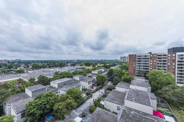 1010 - 9 Four Winds Dr, Condo with 3 bedrooms, 2 bathrooms and 1 parking in Toronto ON | Image 33