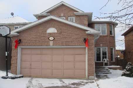 404 Flanagan Crt, House detached with 4 bedrooms, 3 bathrooms and 4 parking in Newmarket ON | Image 1