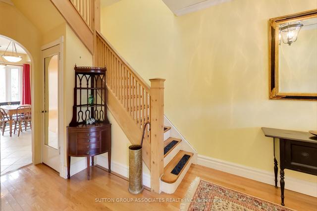 86 Kenwood Ave, House detached with 2 bedrooms, 2 bathrooms and 2 parking in Toronto ON | Image 27