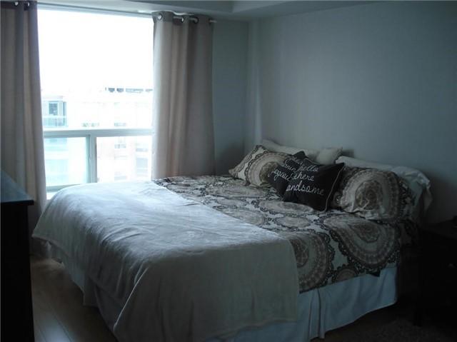 lph11 - 8 Pemberton Ave, Condo with 1 bedrooms, 1 bathrooms and 1 parking in Toronto ON | Image 4