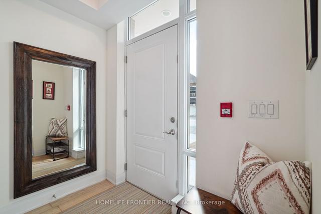 221 Duplex Ave, Townhouse with 3 bedrooms, 4 bathrooms and 2 parking in Toronto ON | Image 23