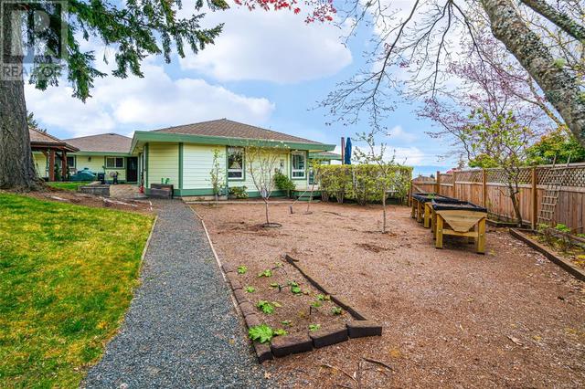 2225 Chelsea Pl, House detached with 3 bedrooms, 2 bathrooms and 4 parking in Nanaimo E BC | Image 58