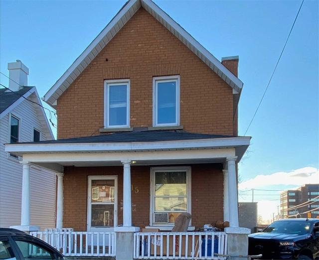 615 Mcintyre St E, House detached with 6 bedrooms, 4 bathrooms and 2 parking in North Bay ON | Image 1