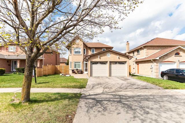 137 Sunforest Dr, House detached with 4 bedrooms, 3 bathrooms and 6 parking in Brampton ON | Image 12