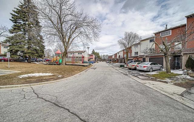 10 - 72 Martin Rd, Townhouse with 3 bedrooms, 2 bathrooms and 2 parking in Clarington ON | Image 19