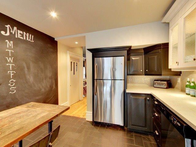 453 Queen St E, House attached with 3 bedrooms, 2 bathrooms and null parking in Toronto ON | Image 6