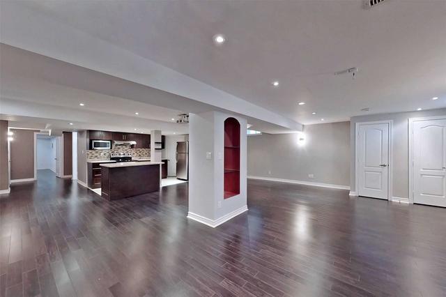 49 Rossini Dr, House detached with 4 bedrooms, 5 bathrooms and 6 parking in Richmond Hill ON | Image 17