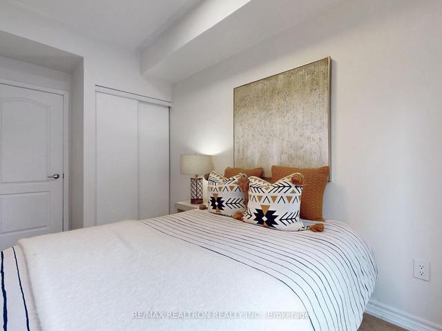 231 - 15 Coneflower Cres E, Townhouse with 2 bedrooms, 1 bathrooms and 1 parking in Toronto ON | Image 9