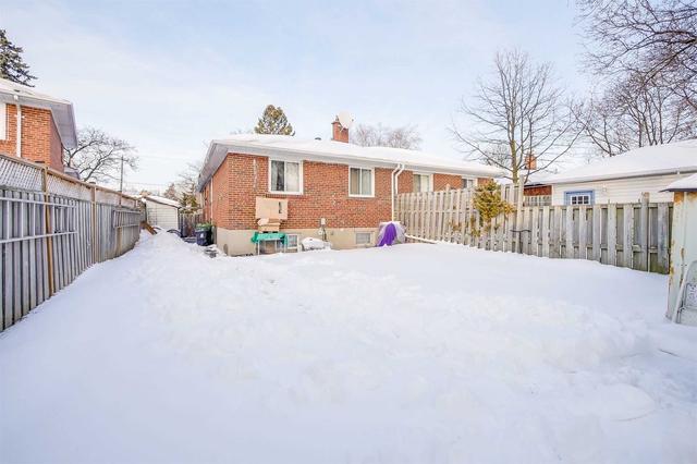 84 Roywood Dr, House semidetached with 3 bedrooms, 2 bathrooms and 5 parking in Toronto ON | Image 14