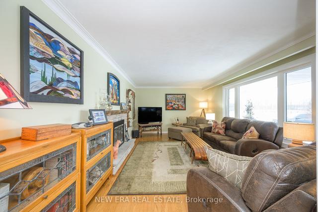 6310 Walkers Line, House detached with 3 bedrooms, 3 bathrooms and 11 parking in Burlington ON | Image 33