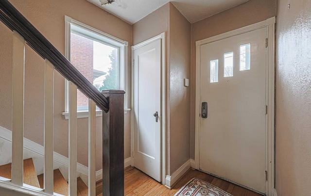 40 Beaufield Ave, House semidetached with 3 bedrooms, 2 bathrooms and 1 parking in Toronto ON | Image 12
