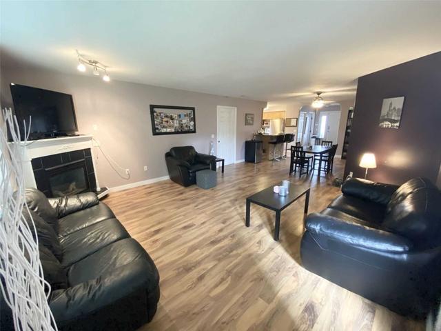 304 - 9307 62nd Ave, Condo with 2 bedrooms, 2 bathrooms and 0 parking in Osoyoos BC | Image 14