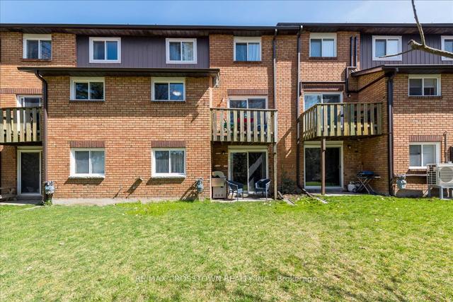 5 Loggers Run, Townhouse with 3 bedrooms, 2 bathrooms and 2 parking in Barrie ON | Image 17