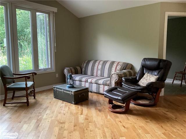 872 Commanda Lake Road, House detached with 1 bedrooms, 1 bathrooms and 6 parking in Parry Sound, Unorganized, Centre Part ON | Image 8