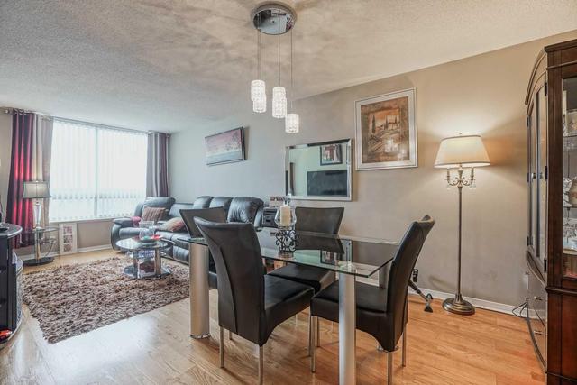 1201 - 1000 The Esplanade N, Condo with 2 bedrooms, 1 bathrooms and 1 parking in Pickering ON | Image 4