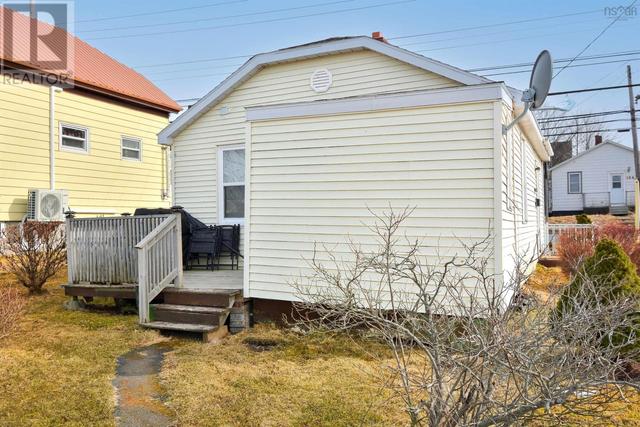 105 Welton Street Sydney, House detached with 2 bedrooms, 1 bathrooms and null parking in Cape Breton NS | Image 31