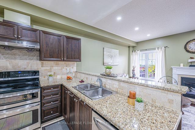 56 Versailles Cres, House semidetached with 4 bedrooms, 4 bathrooms and 4 parking in Brampton ON | Image 4