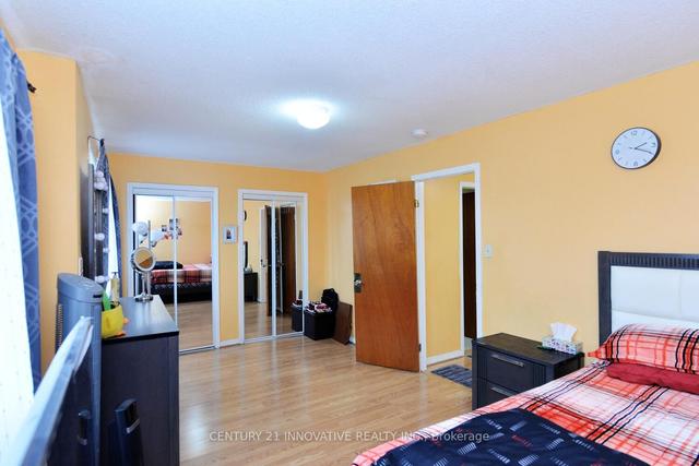 54 Fallen Oak Crt, House detached with 3 bedrooms, 3 bathrooms and 5 parking in Brampton ON | Image 11