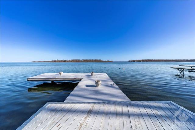 Take advantage of waterfront on the St. Lawrence. | Image 26