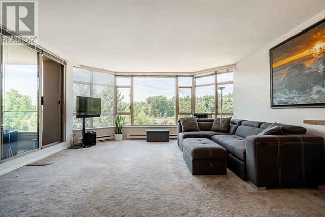 502 - 1327 E Keith Road, Condo with 2 bedrooms, 2 bathrooms and 1 parking in North Vancouver BC | Image 2