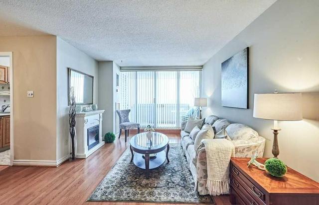 1708 - 44 Falby Crt, Condo with 3 bedrooms, 2 bathrooms and 1 parking in Ajax ON | Image 3