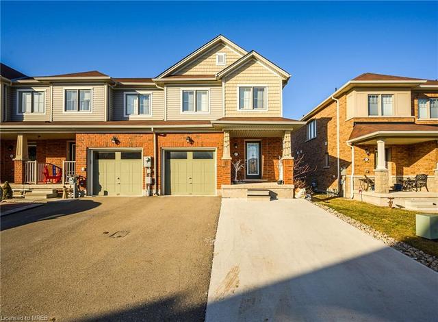 8477 Primrose Lane, House attached with 4 bedrooms, 2 bathrooms and 3 parking in Niagara Falls ON | Image 1