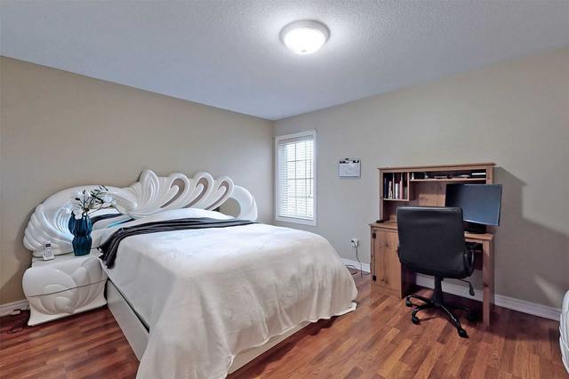 55 Stonechurch Cres, House detached with 4 bedrooms, 5 bathrooms and 4 parking in Markham ON | Image 21