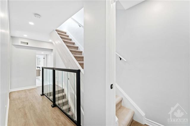 276 Clarence Street, Townhouse with 3 bedrooms, 2 bathrooms and 2 parking in Ottawa ON | Image 21