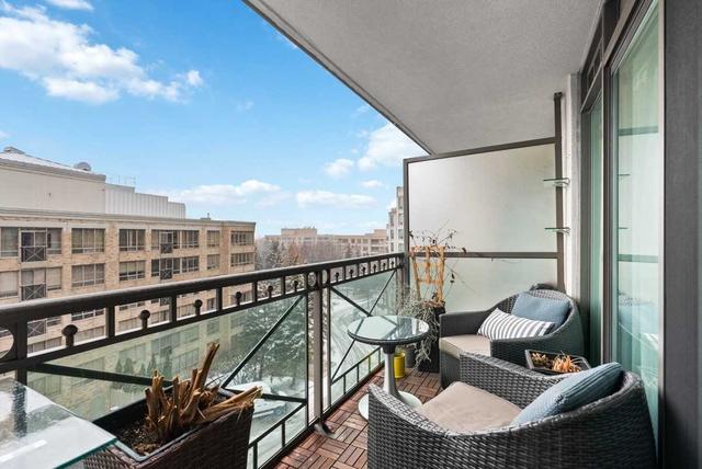 613 - 205 The Donway West, Condo with 1 bedrooms, 1 bathrooms and 2 parking in Toronto ON | Image 8