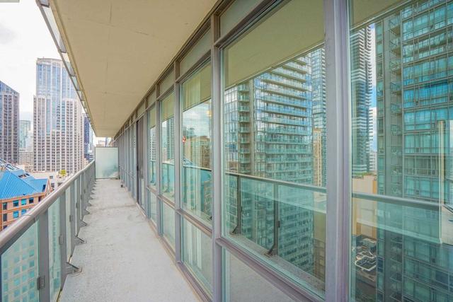 1905 - 832 Bay St, Condo with 2 bedrooms, 2 bathrooms and 1 parking in Toronto ON | Image 22