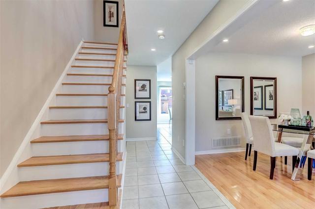 283 Bantry Ave, House attached with 3 bedrooms, 4 bathrooms and 3 parking in Richmond Hill ON | Image 13