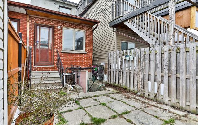 462 Symington Ave, House attached with 4 bedrooms, 3 bathrooms and 2 parking in Toronto ON | Image 3