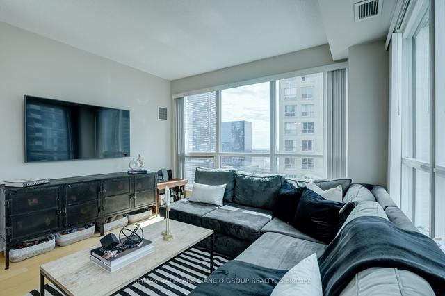 2104 - 1 Scott St, Condo with 2 bedrooms, 2 bathrooms and 1 parking in Toronto ON | Image 39