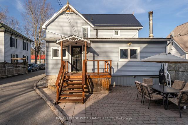 489 Ashley St, House detached with 3 bedrooms, 3 bathrooms and 6 parking in Belleville ON | Image 17