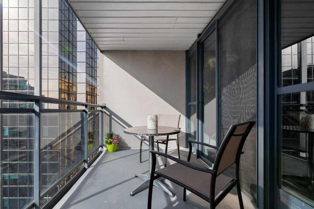 1800 - 18 Hollywood Ave, Condo with 3 bedrooms, 2 bathrooms and 1 parking in Toronto ON | Image 11